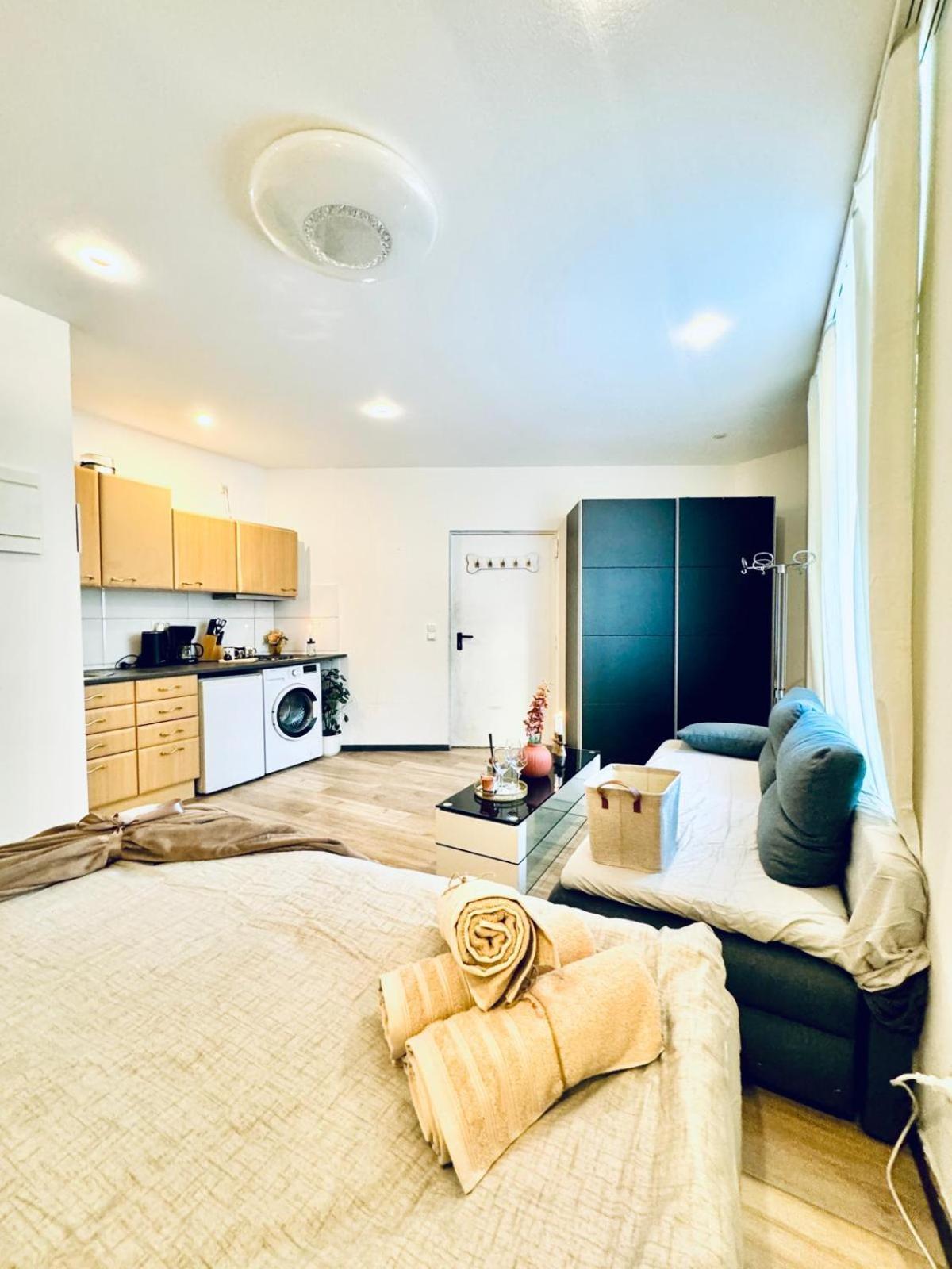 Central King Studio - 10 Mins Walk From Downtown Wien Ngoại thất bức ảnh