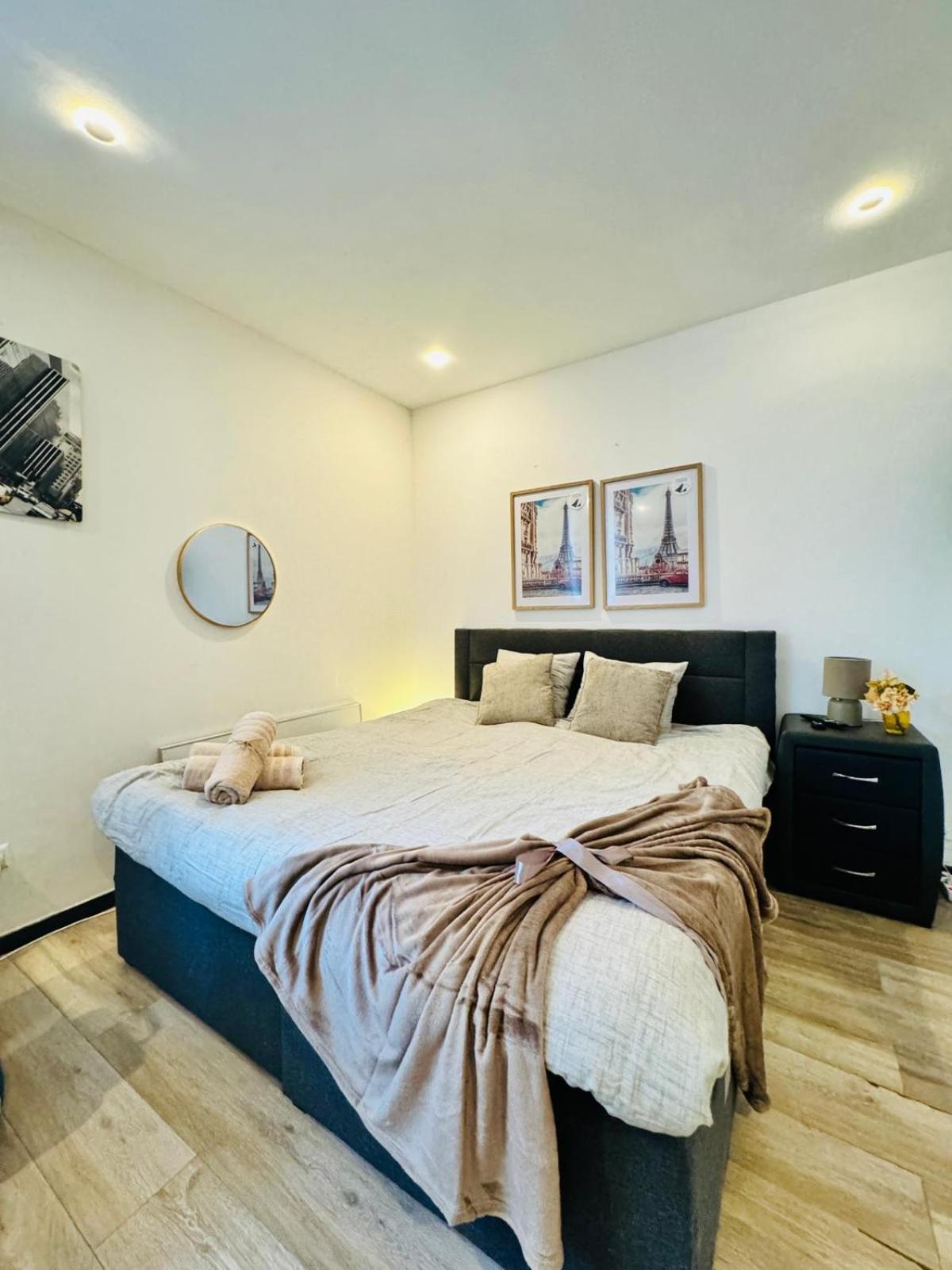 Central King Studio - 10 Mins Walk From Downtown Wien Ngoại thất bức ảnh