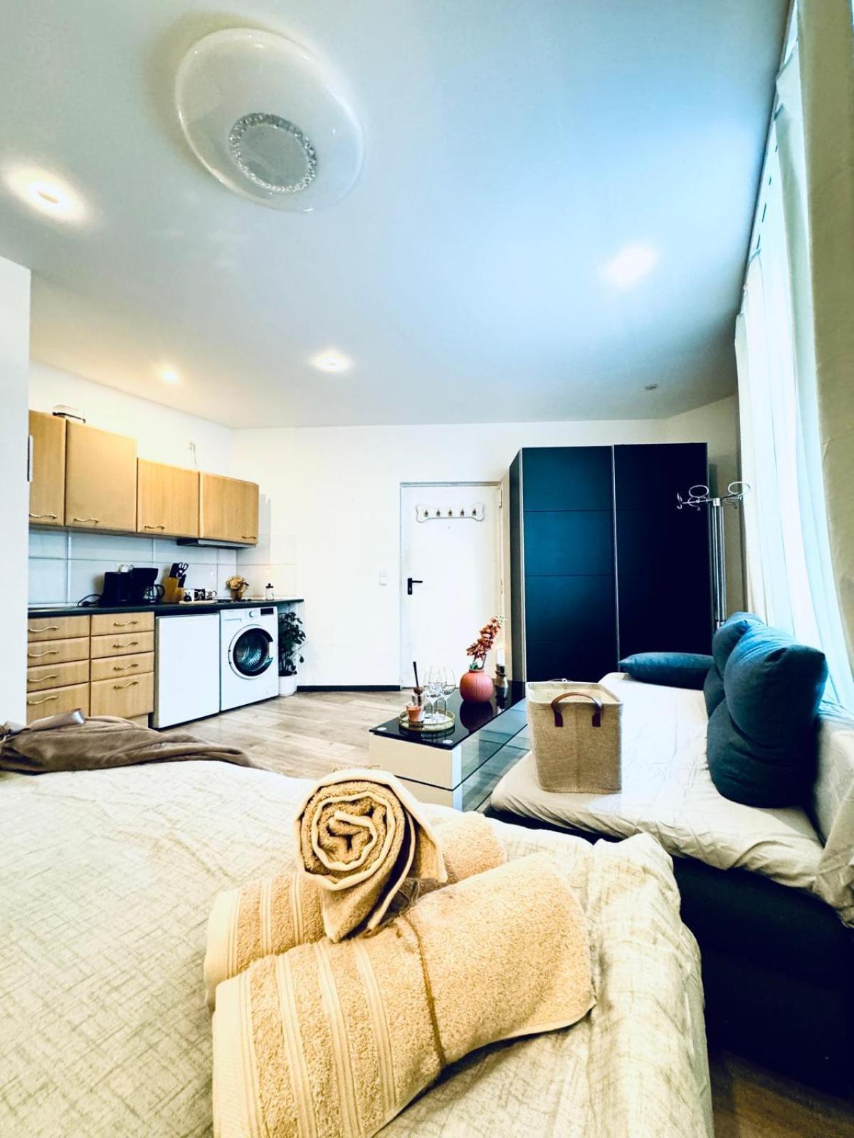 Central King Studio - 10 Mins Walk From Downtown Wien Ngoại thất bức ảnh